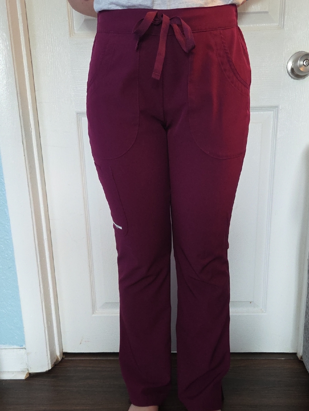 Reliance 3-Pocket Mid-Rise Straight Leg Pant